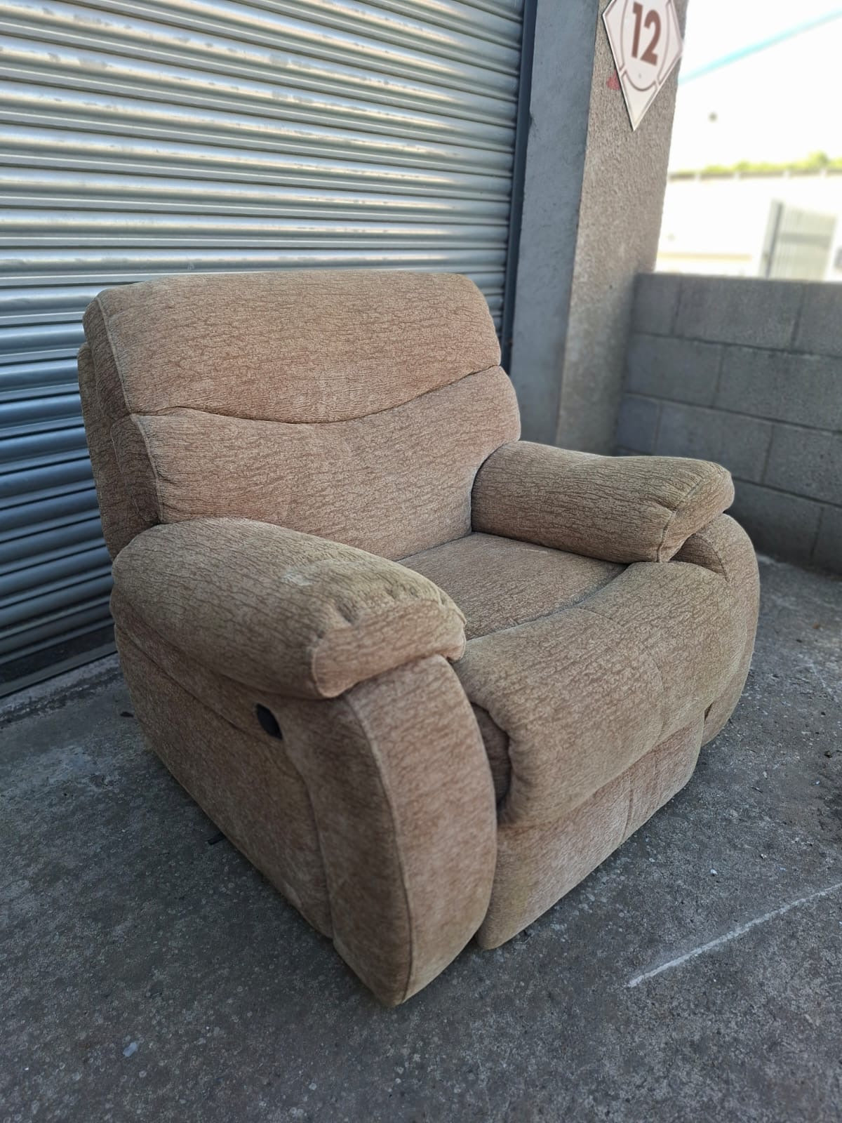 Beige Recliner Armchair #U1316