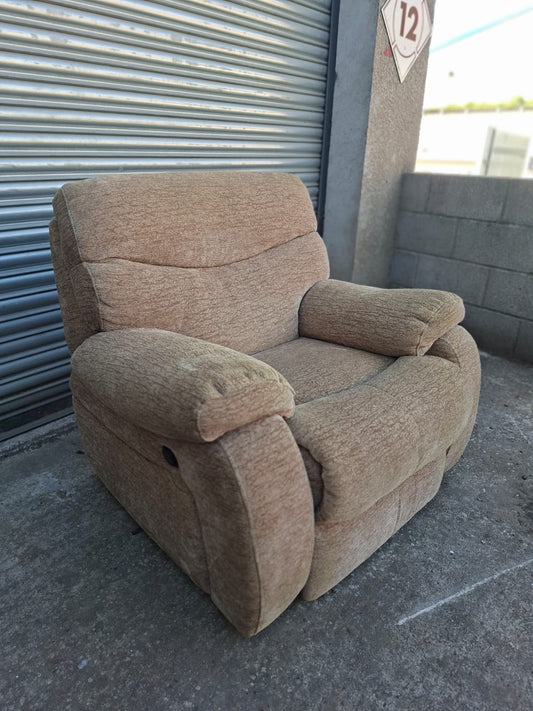Beige Recliner Armchair #U1316