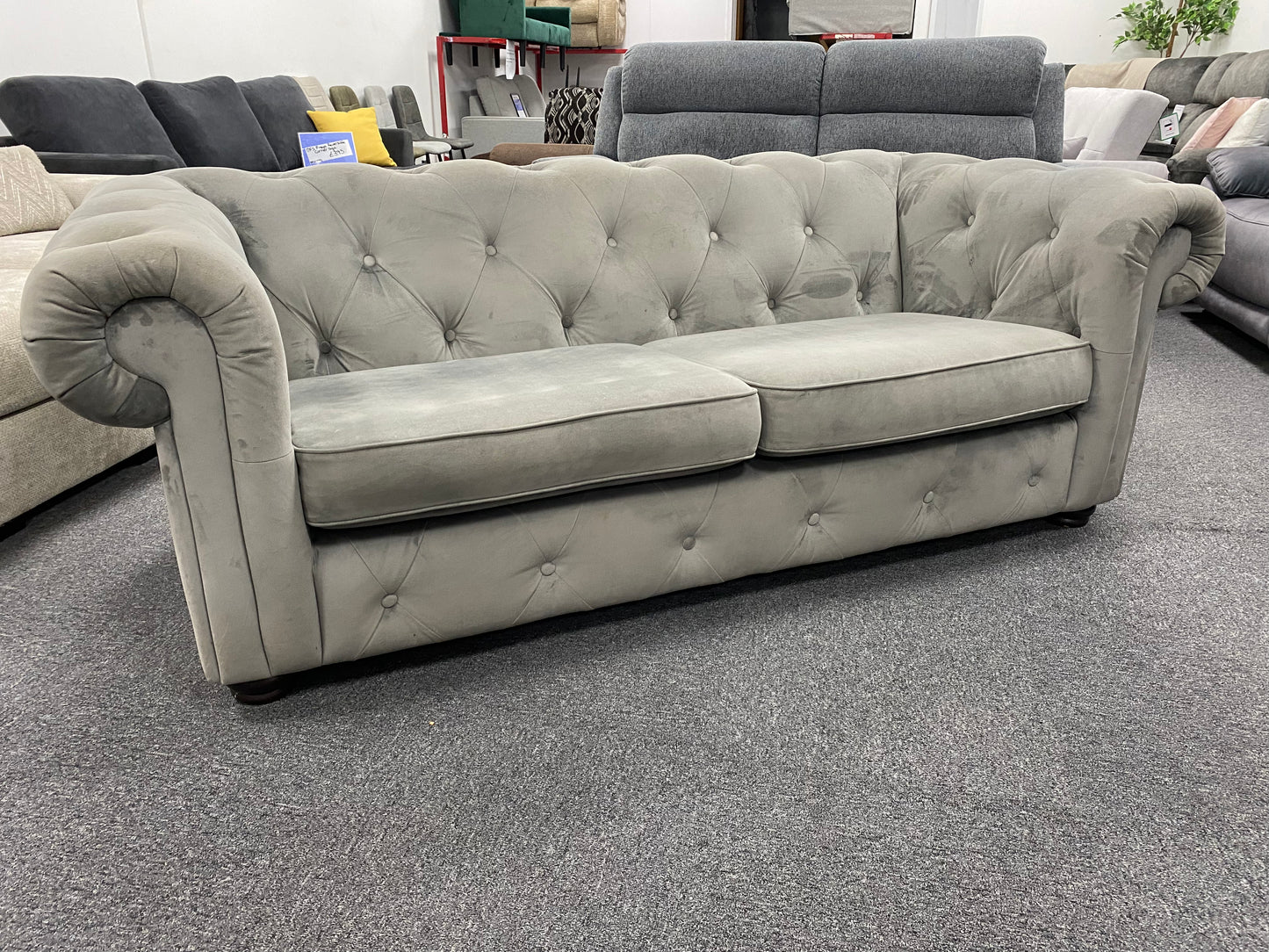 Plush Grey 3-Seater Chesterfield sofa #U1376