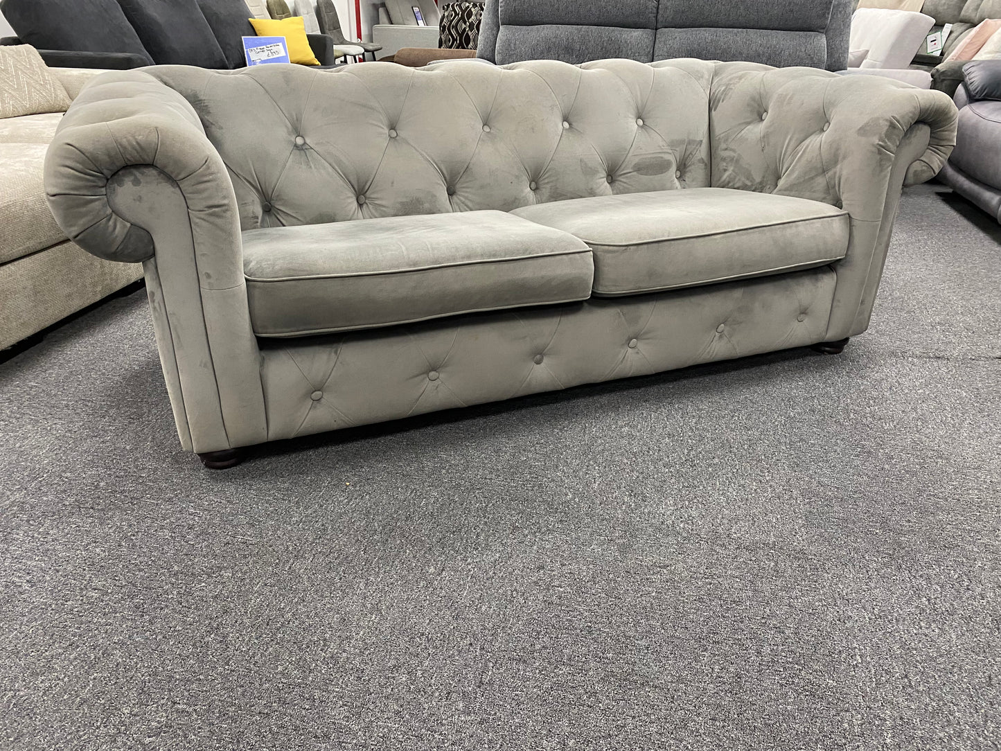 Plush Grey 3-Seater Chesterfield sofa #U1376