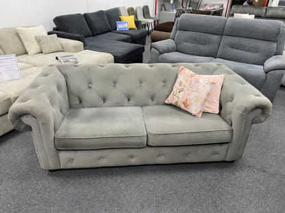 Plush Grey 3-Seater Chesterfield sofa #U1376