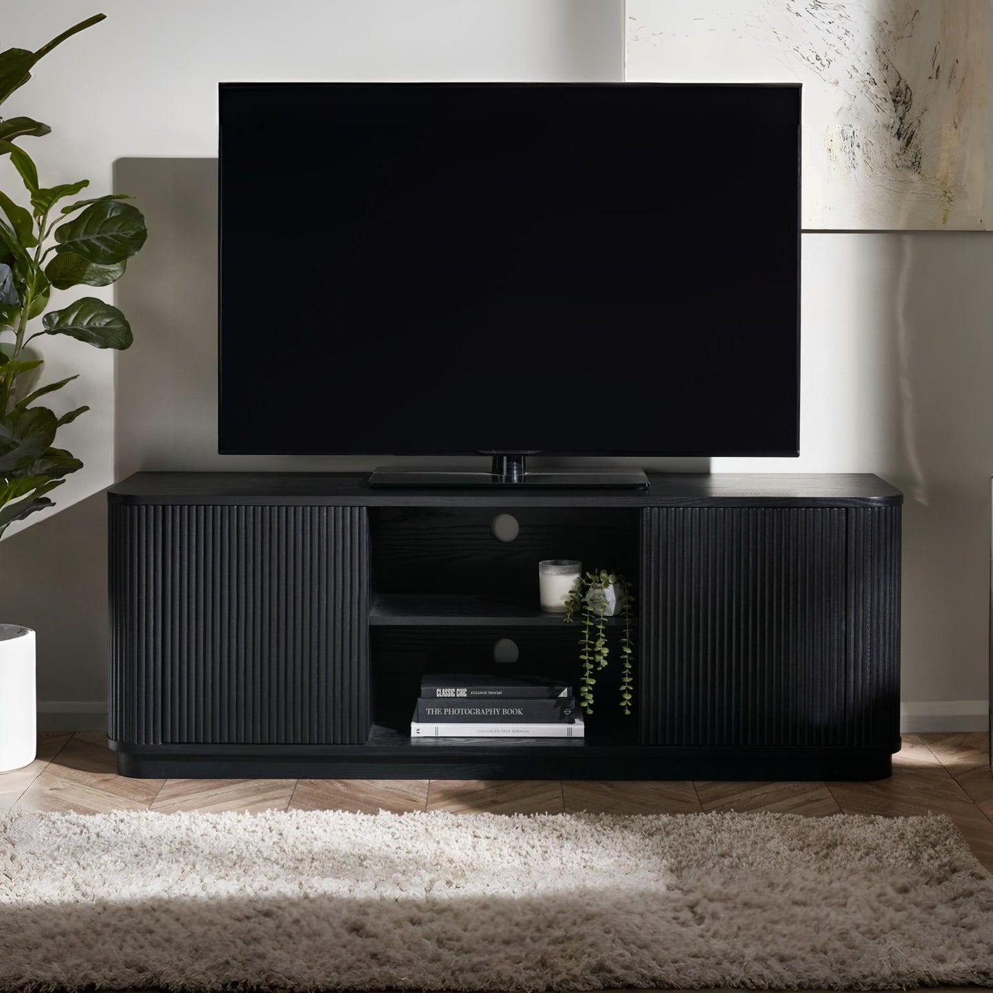 Louis Tv Unit