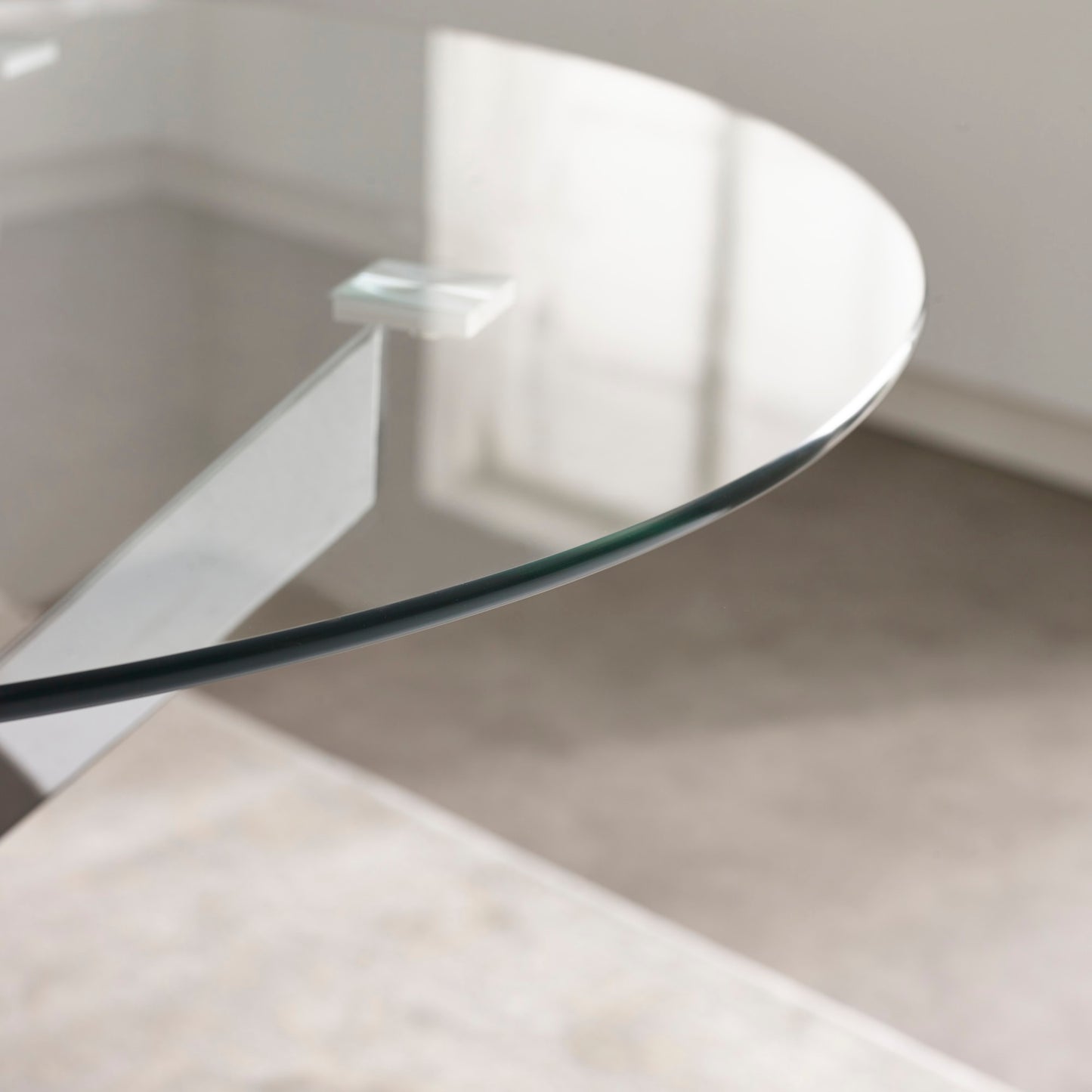 Anderson Round Dining Table