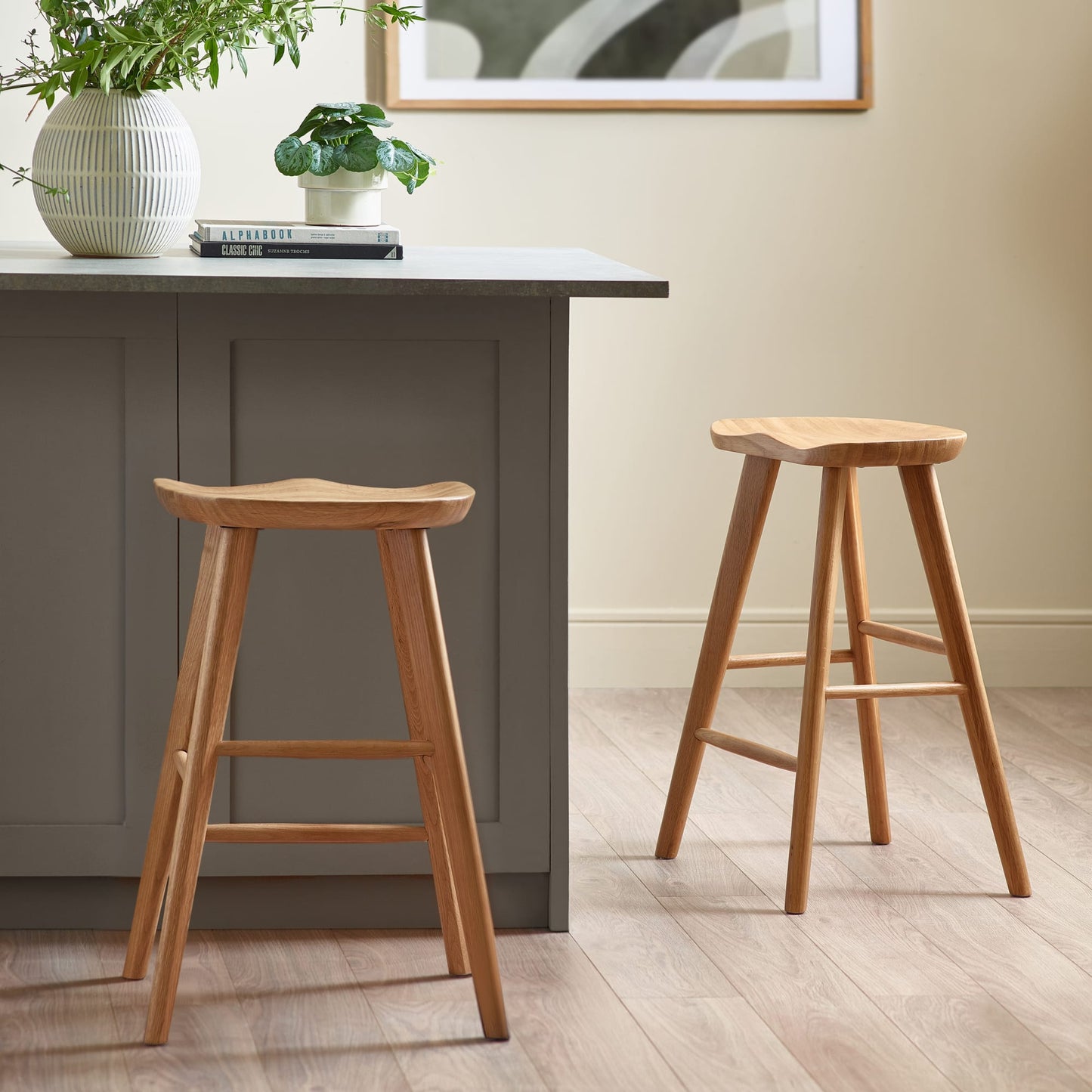 Mulu Bar Stool