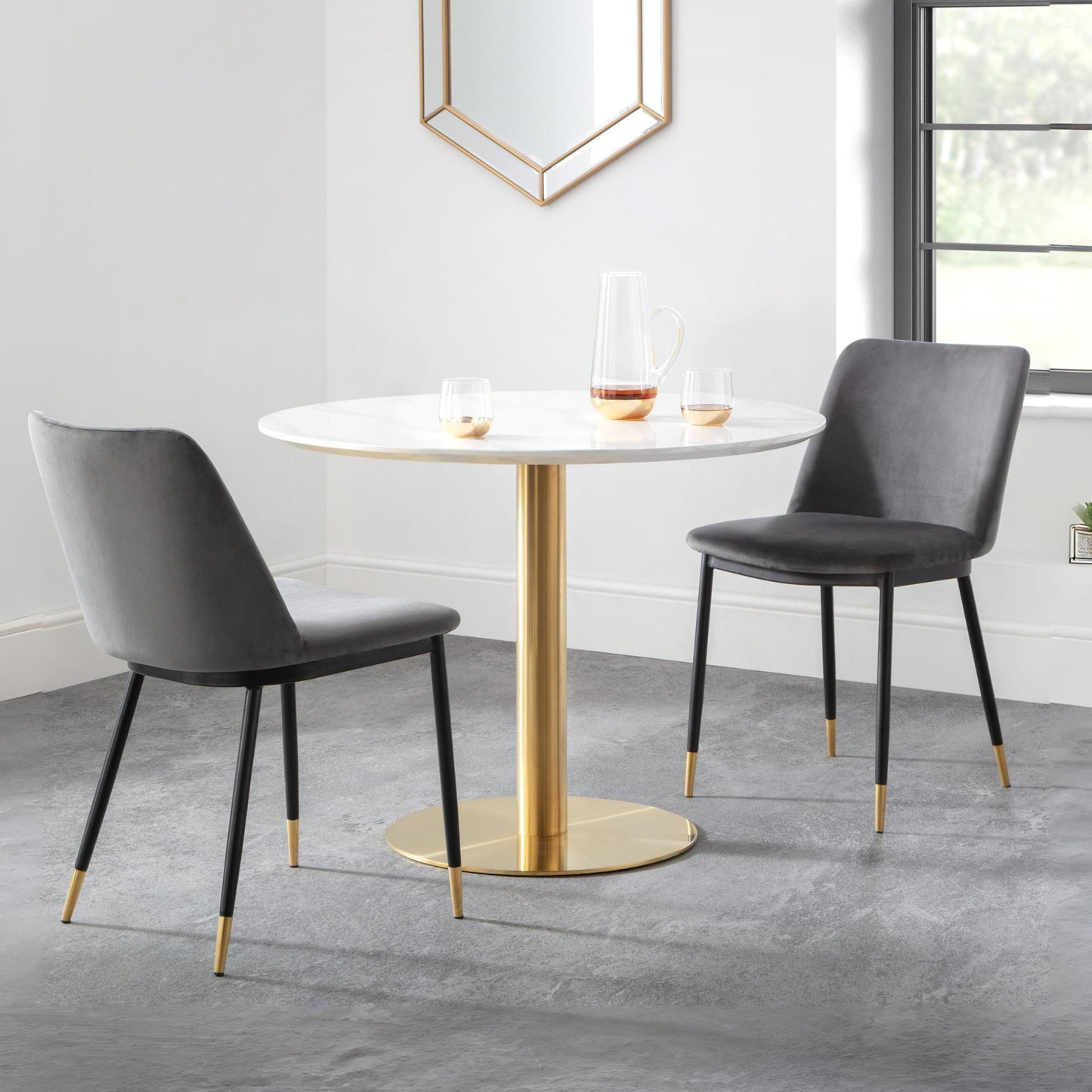 Palermo Round Pedestal Table