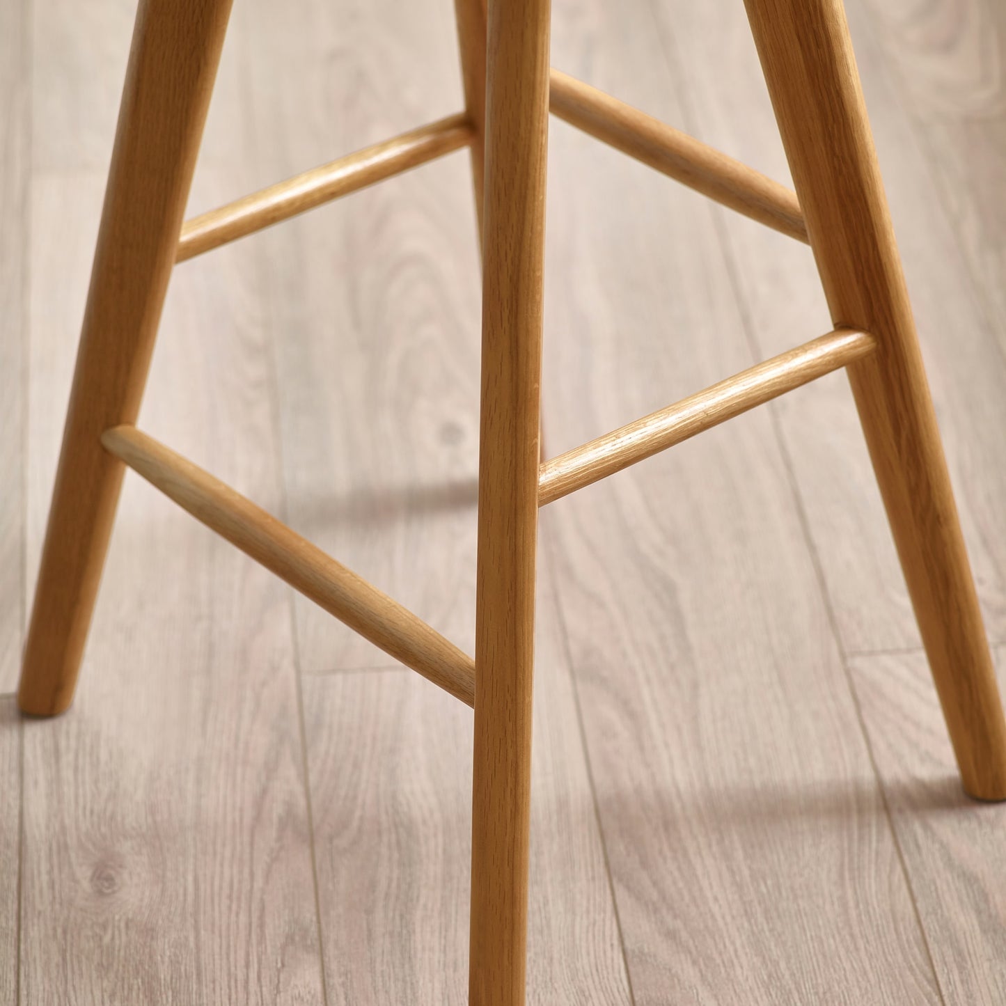 Mulu Bar Stool
