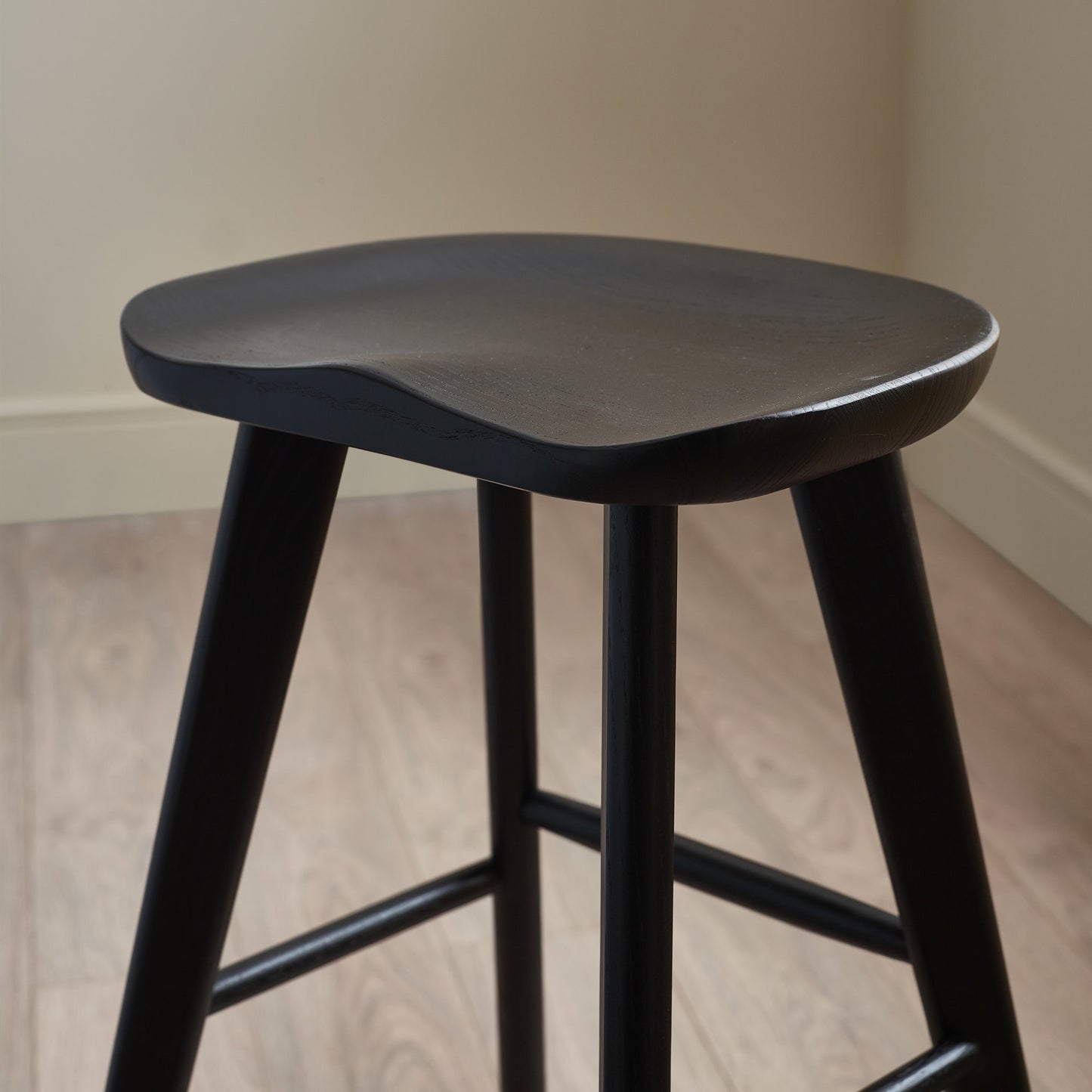 Mulu Black Bar Stool